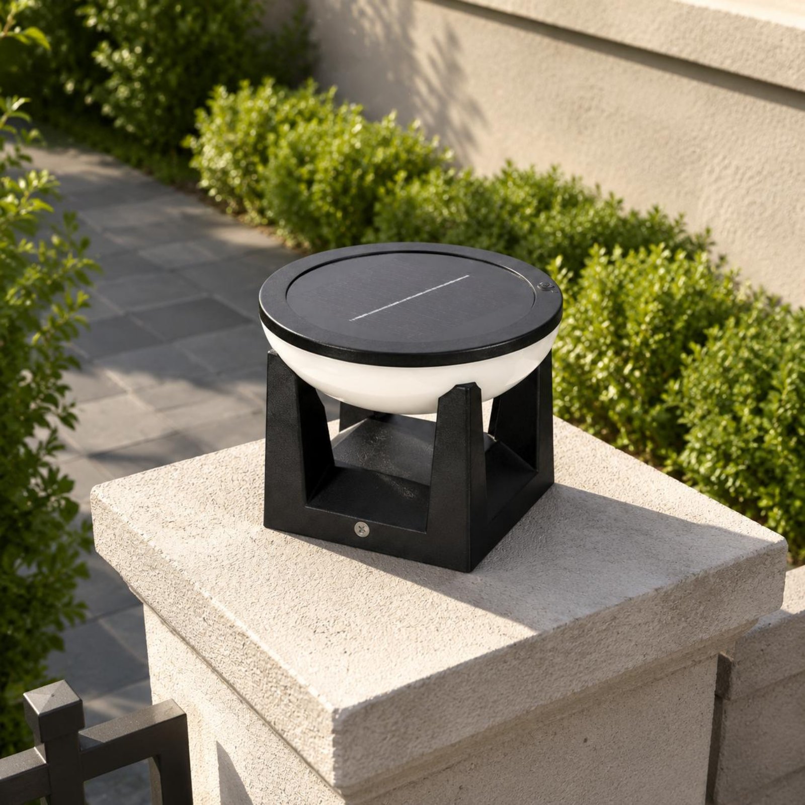 Solar Post Light Easy to Insta - Outdoor Lighting Traditional のレビューと価格